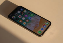 iPhone 13 Pro Tested With Hammer and Knife Scratch