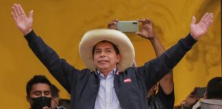 Peruvian Leftist Castillo Inches Ahead in Tight Presidential Vote