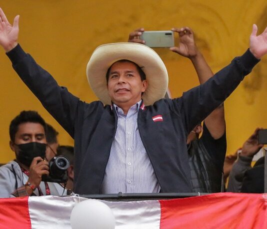 Peruvian Leftist Castillo Inches Ahead in Tight Presidential Vote