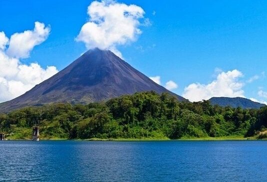 Top 10 Places to Visit in Costa Rica