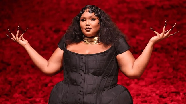 How Much Does Lizzo Weight